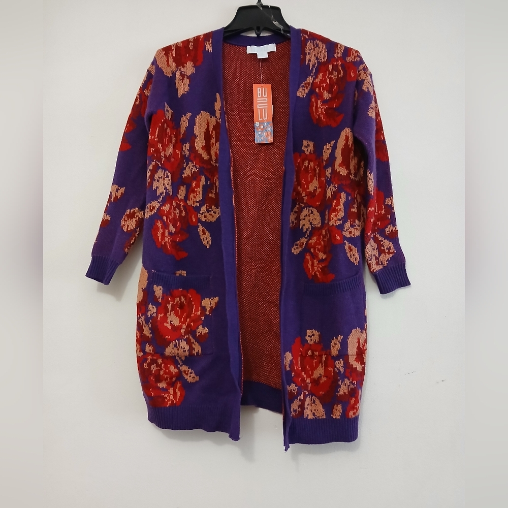 Bunulu woman, floral cardigan size S New With Difect